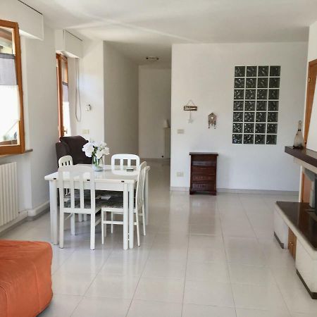 La Casa Di Lory Apartment Фалконара Маритима Екстериор снимка